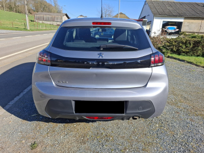 Peugeot 208 1.2 Pute Tech 75 Like