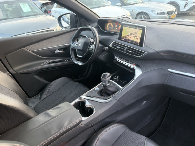 Peugeot 5008 GT-LINE 2.0 HDI 150CV 7PL