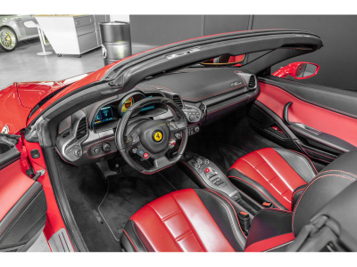 Ferrari 458 V8 4.5/458 SPIDER/SERVICE NEU/CARBON LENKRAD/ FERRARI SERVICE 09.2025