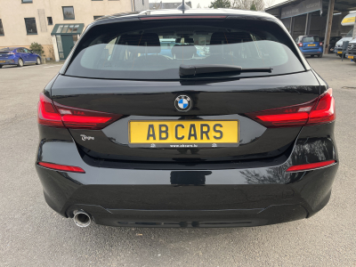 BMW 116 116d 115cv Navi 2xPDC Apple CarPlay Keyless