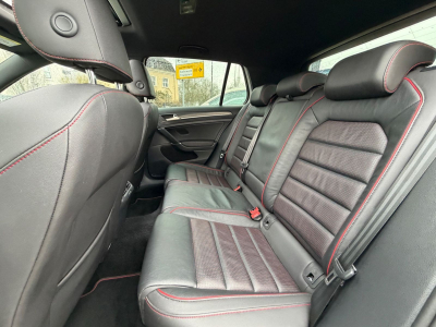 Volkswagen Golf VII Lim. GTI TCR Start-Stopp 350 PS/Pano/