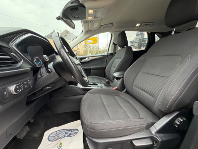 Ford Kuga Plug-In Hybrid Titanium/1.HAND/SCHECKHEFT/