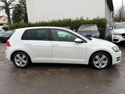 Volkswagen Golf VII Lim. Highline BMT 150PS/DSG/Pano/Leder/