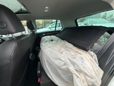 Volkswagen Golf VII Lim. Highline BMT 150PS/DSG/Pano/Leder/