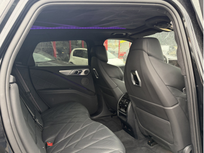 BMW XM 4.4i XDRIVE SOFTCLOSE HEAD UP HARMAN KARDON CUIR NAVI 1 HAND