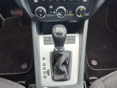 Skoda Octavia 1.6 DSG CARPLAY APS AV/AR SIEGES CHAUFFANTS CRUISE