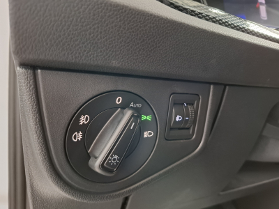 Volkswagen Polo 1.0 TSI 95 LIFE, 1 HAND, DIGITAL COCKPIT, CARPLAY, NAVI, FRANCH. DE LIGNES, PDC AV.+ARR.,