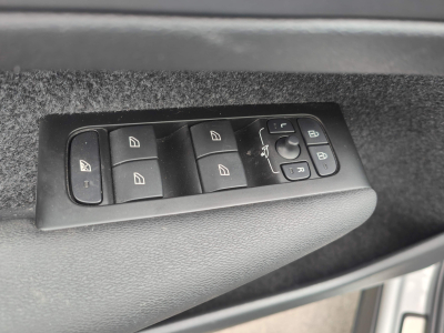 Volvo XC40 1.5 T4 PHEV GPS CARPLAY CAMERA LED CRUISE DCT