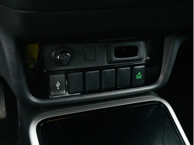 Mitsubishi Outlander Plug-in BASIS 2.4 4WD