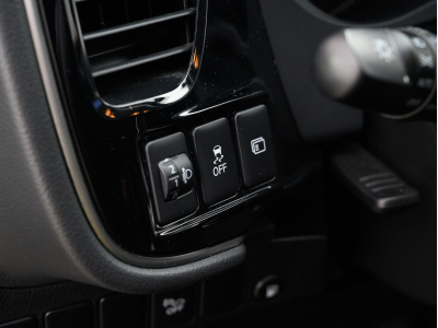 Mitsubishi Outlander Plug-in BASIS 2.4 4WD