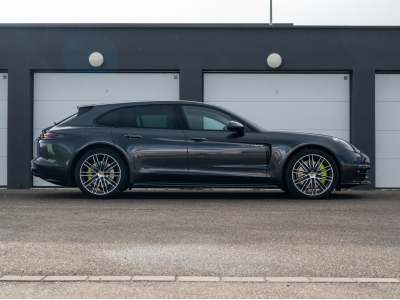 Porsche Panamera 4 HYBRID SPORT TURISMO | PANO | SPORT CHRONO | VISION NOCTURNE | HUD