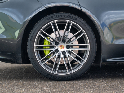 Porsche Panamera 4 HYBRID SPORT TURISMO | PANO | SPORT CHRONO | VISION NOCTURNE | HUD