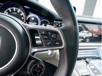 Porsche Panamera 4 HYBRID SPORT TURISMO | PANO | SPORT CHRONO | VISION NOCTURNE | HUD