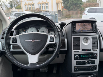 Chrysler Grand Voyager Limited 2.8 CRD Autom.