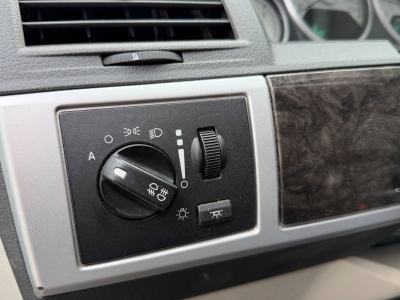 Chrysler Grand Voyager Limited 2.8 CRD Autom.