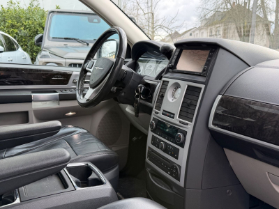 Chrysler Grand Voyager Limited 2.8 CRD Autom.