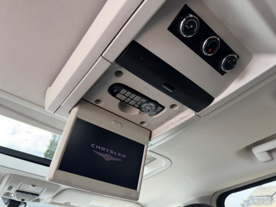 Chrysler Grand Voyager Limited 2.8 CRD Autom.
