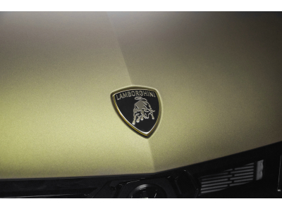 Lamborghini Urus SE - MATTE VERDE GEA - AD PERSONAM