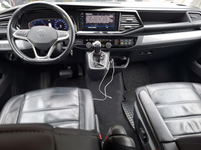 Volkswagen T6.1 Multivan 2.0 TDI 200 DSG 4Motion Highline 7 places