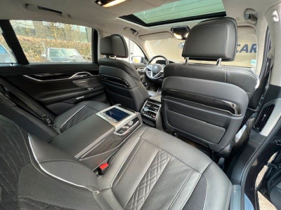 BMW 750 i xDrive - VOLL