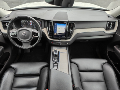 Volvo XC60 B5 GEARTRONIC INSCRIPTION CARPLAY SIEGES + VOLANT CHAUFF