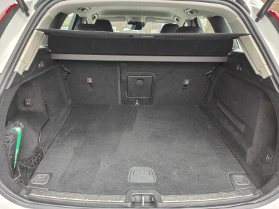 Volvo XC60 B5 GEARTRONIC INSCRIPTION CARPLAY SIEGES + VOLANT CHAUFF