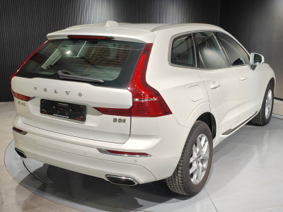 Volvo XC60 B5 GEARTRONIC INSCRIPTION CARPLAY SIEGES + VOLANT CHAUFF