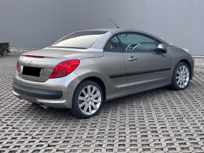 Peugeot 207 CC 1.6 VTi 120 Sport