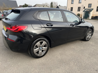 BMW 116 116d 115cv Navi 2xPDC Apple CarPlay Keyless