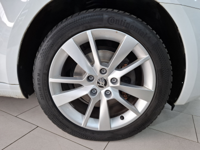 Skoda Octavia 2.0 TDI 150 DSG STYLE, 1 HAND, NAVI, LED,ALU 17''