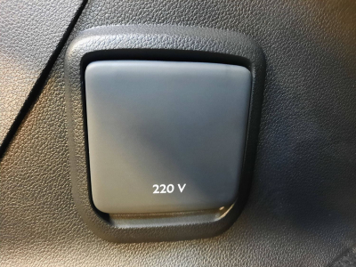 Peugeot Rifter AT 130 N1/NAVY/Kamera