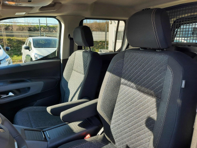 Peugeot Rifter AT 130 N1/NAVY/Kamera