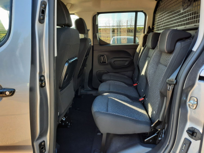 Peugeot Rifter AT 130 N1/NAVY/Kamera