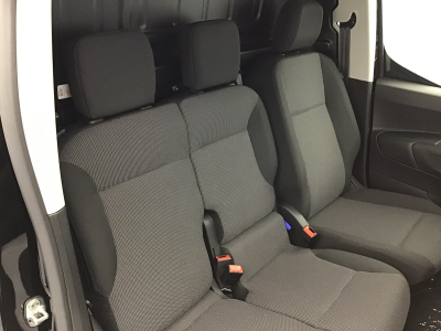 Peugeot Partner L1H1 AT 130 3 Sitzer/Klimaauto/Kamera