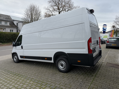 Peugeot Boxer 2.2 BlueHDI EAT8 190 L4H3 335