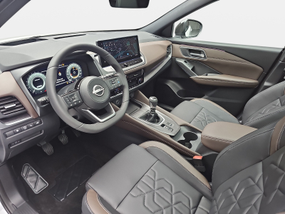 Nissan Qashqai 1.3 DIG-T MHEV 158 Tekna