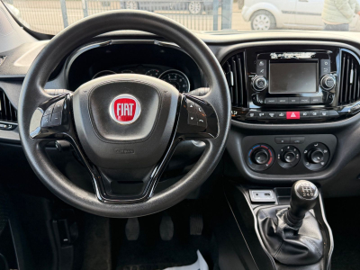 Fiat Doblo 1.3JTD 70KW/NAVI/4x TÜRER/AHK/KLIMA/