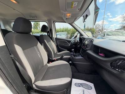 Fiat Doblo 1.3JTD 70KW/NAVI/4x TÜRER/AHK/KLIMA/