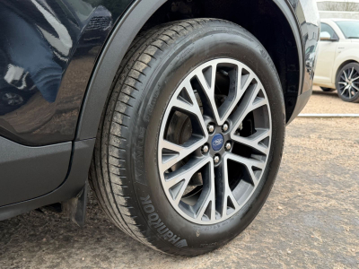 Ford Kuga Plug-In Hybrid Titanium/1.HAND/SCHECKHEFT/