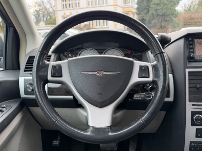 Chrysler Grand Voyager Limited 2.8 CRD Autom.