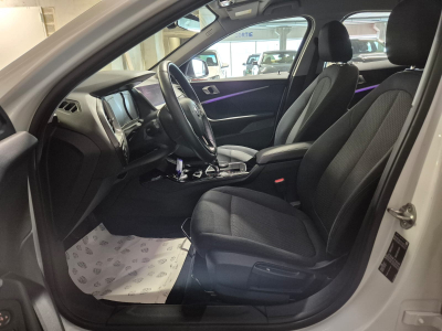 BMW 118 i AUTO  LED NAVI