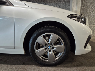 BMW 118 i AUTO  LED NAVI