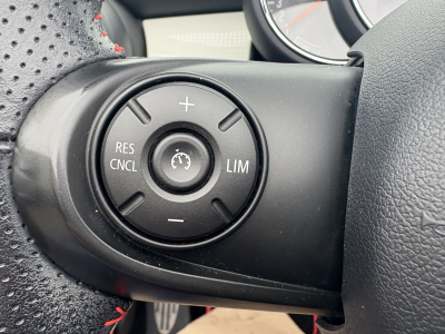 MINI Cooper Cabrio 1.5 JOHN COOPER WORKS 136 * GARANTIE 36 MOIS *