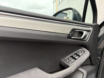 Porsche Macan GTS/20//KAMERA//NAV/ALCANTARA/PDLS/Bi-Xenon