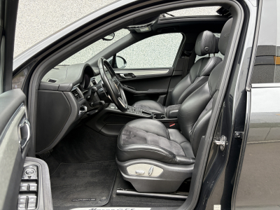 Porsche Macan GTS/20//KAMERA//NAV/ALCANTARA/PDLS/Bi-Xenon