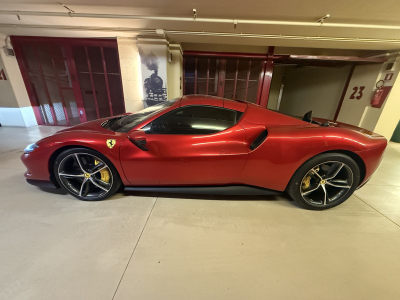 Ferrari 296 GTS GTS / ROSSO MAGMA / ADAS