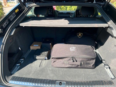 Lamborghini Urus 4.0 V8 PHEV SE-Akrapovic-carbon-AHK-DVD-VOLL