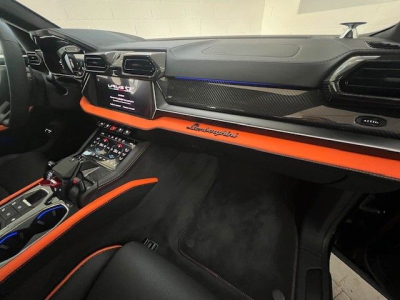 Lamborghini Urus 4.0 V8 PHEV SE-Akrapovic-carbon-AHK-DVD-VOLL