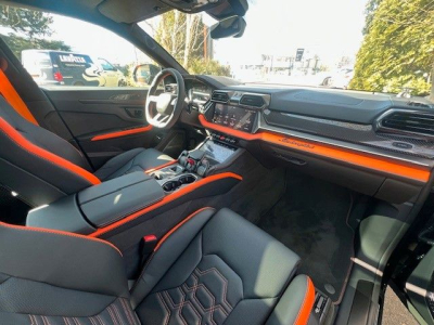 Lamborghini Urus 4.0 V8 PHEV SE-Akrapovic-carbon-AHK-DVD-VOLL