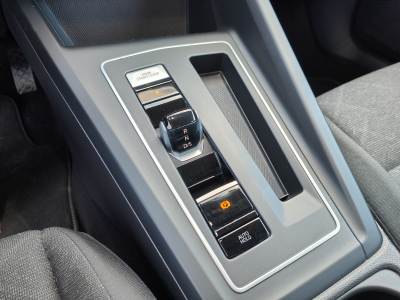 Volkswagen Golf 1.5 TSI DSG CARPLAY GPS LED APS AV/ARR